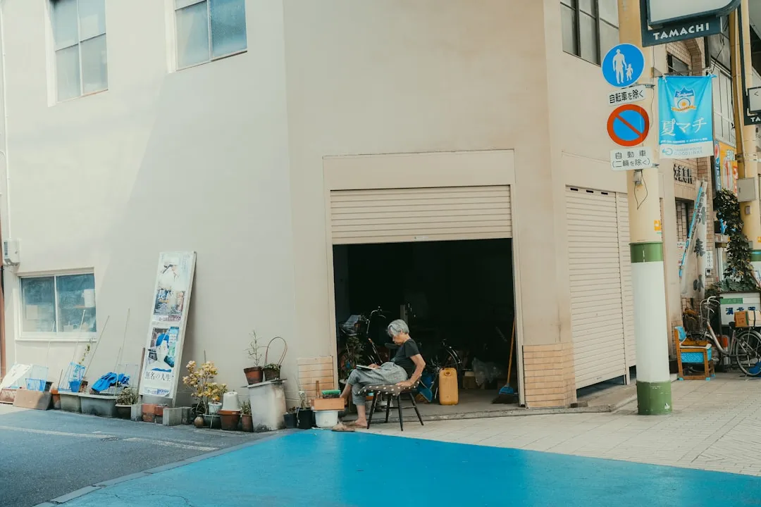 华南数据中心UPS电源选型要点与蓄电池配置方案